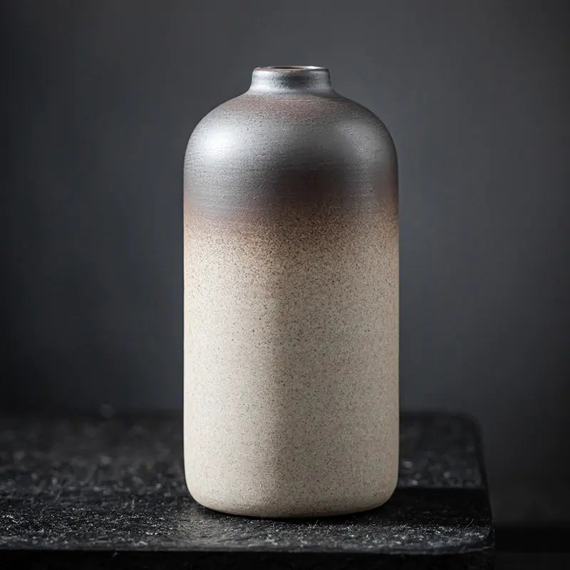 Mini Japanese Ceramic Vase – Zen Style for Home Decor 🏠🌿